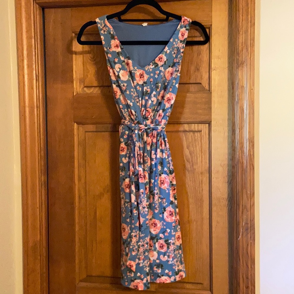 Short maternity dress